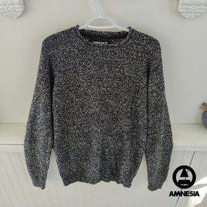 Amnesia Medium Gray Sweater for Fall Unisex Sized Medium